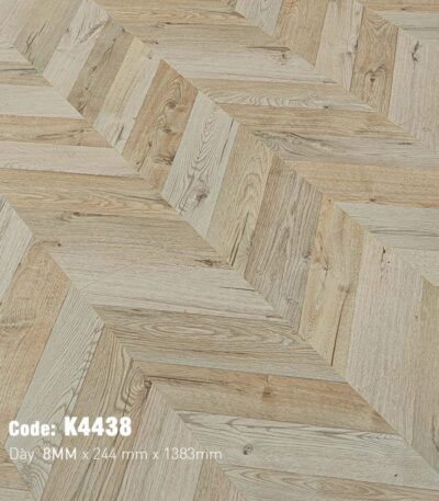 Sàn Gỗ Công Nghiệp Xương Cá Kaindl 8mm K4438
